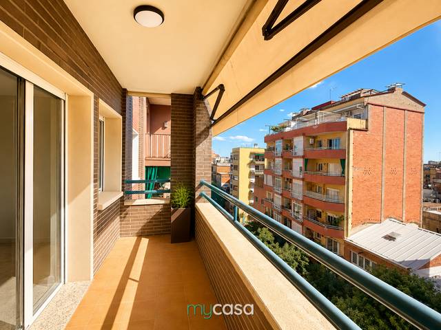 Piso en Venta en Carrer de Sardenya en Sagrada Família