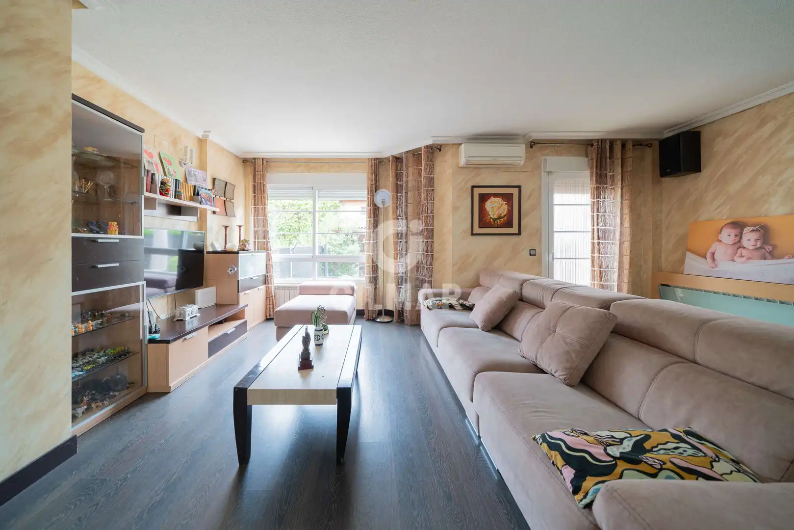 Sala de estar de Casa o chalet en venta en Algete con Calefacción, Jardín privado y Parquet