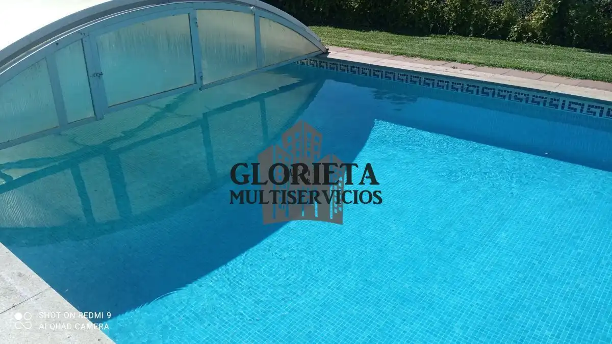 Piscina de Casa o xalet en venda en Nigrán amb Calefacció, Parquet i Terrassa