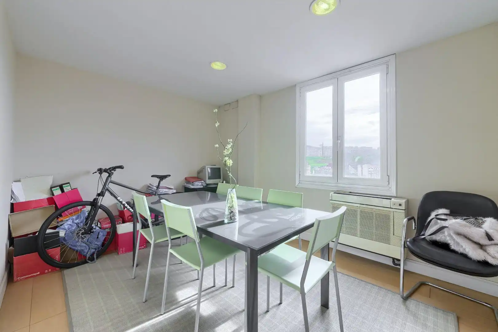 Esszimmer von Büro zum Verkauf in Bilbao  mit Klimaanlage