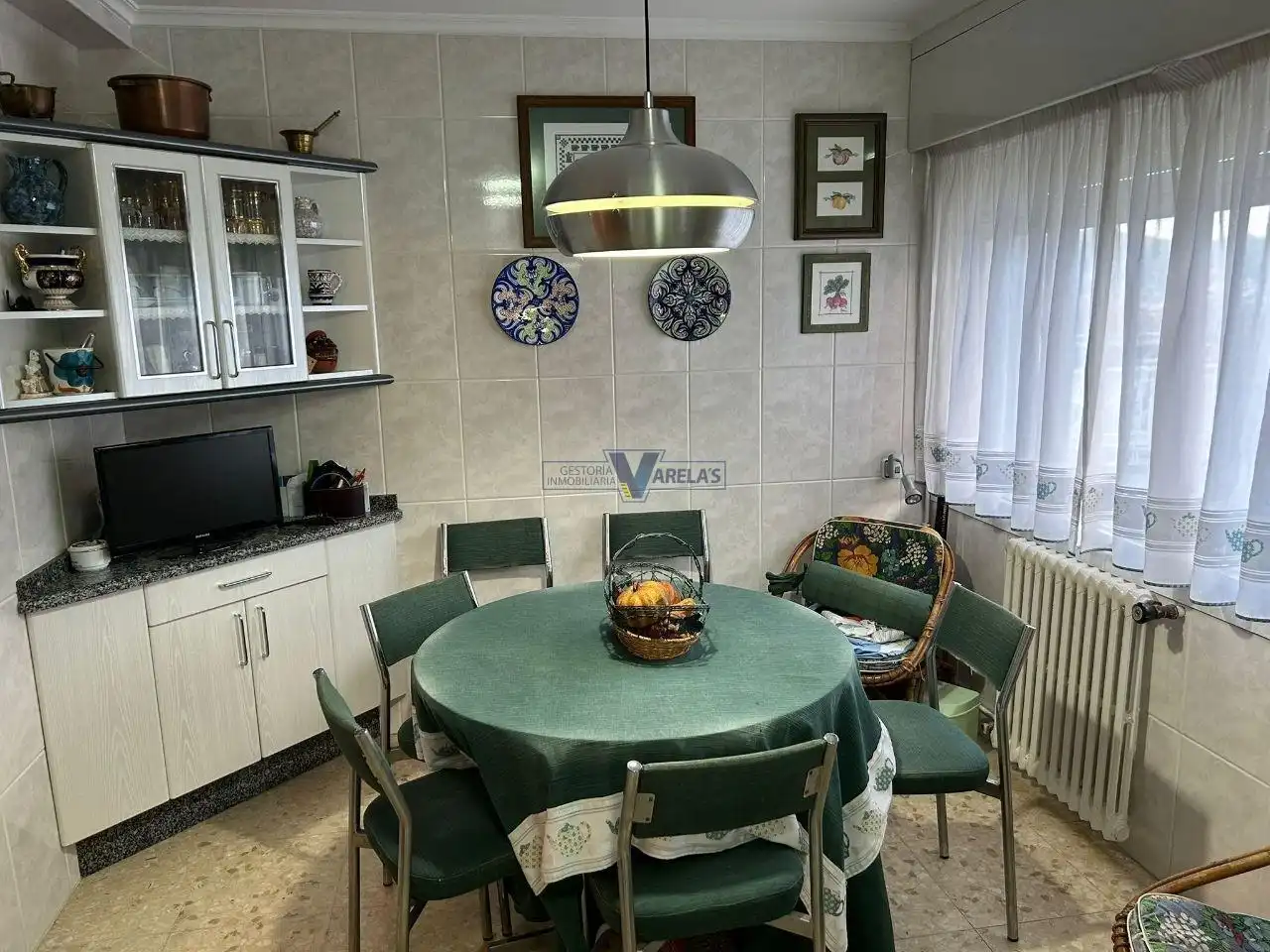 Comedor de Casa o chalet en venta en Ourense Capital  con Calefacción, Jardín privado y Terraza
