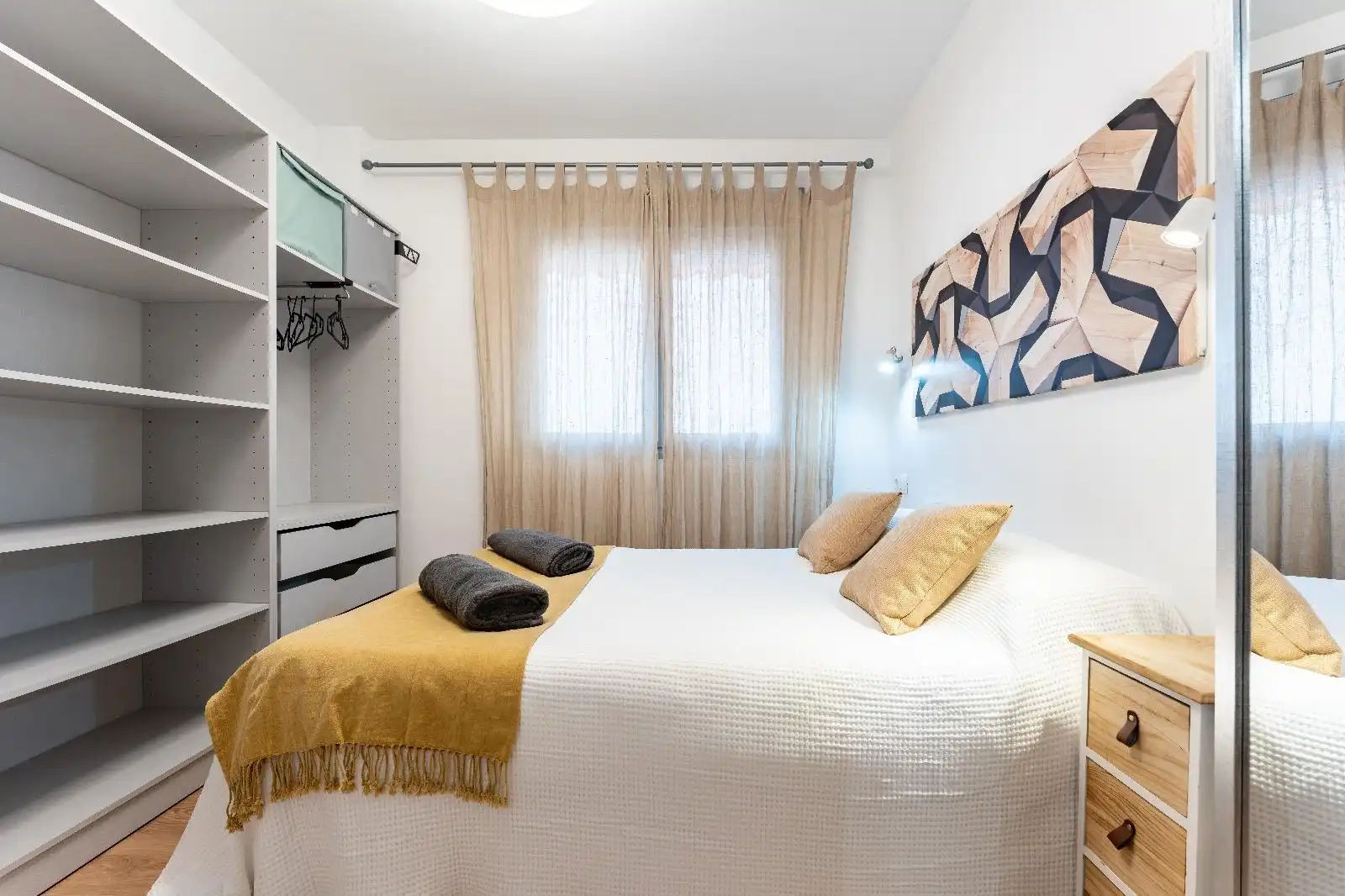 Bedroom of Apartments for sale in Rincón de la Victoria