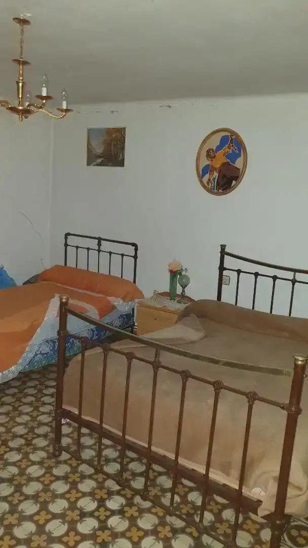 Dormitori de Finca rústica en venda en Luna amb Moblat, Forn i Rentadora