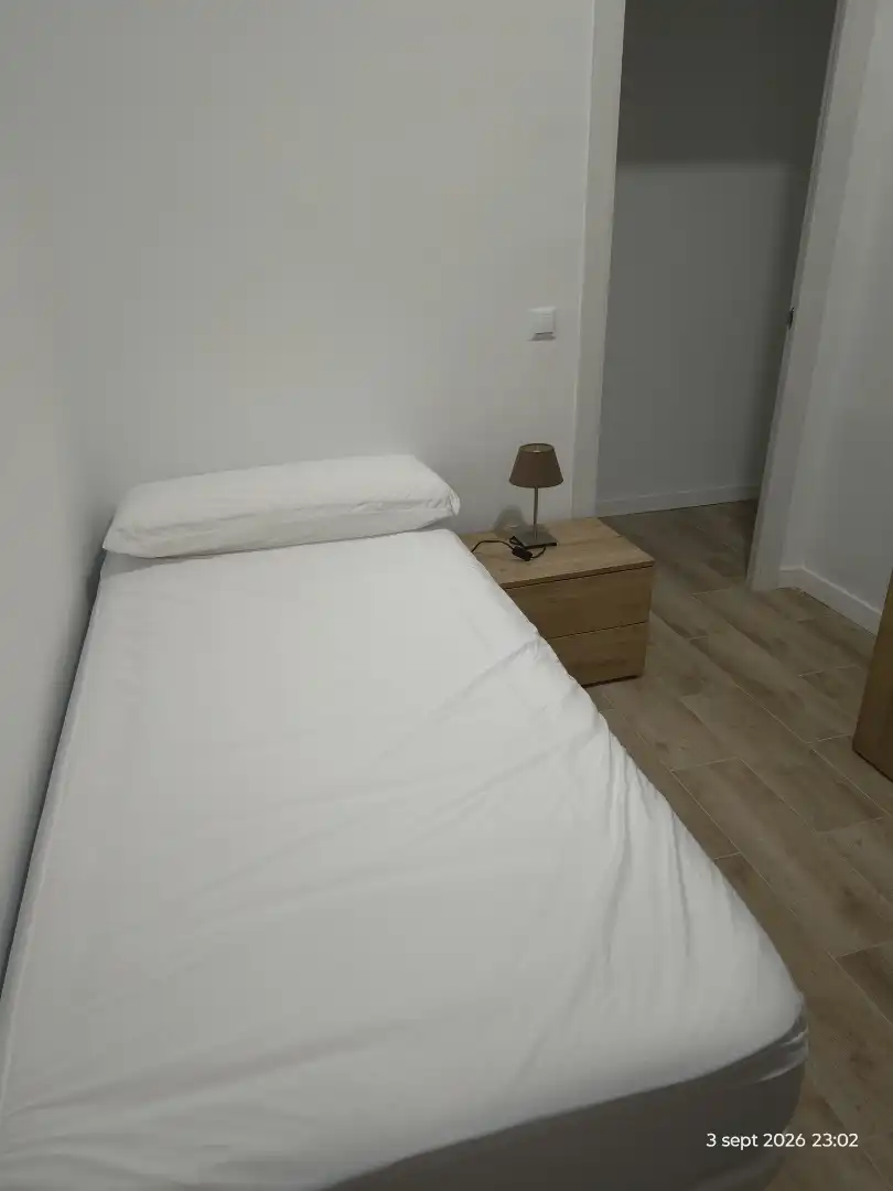 Bedroom of Flat for share in Sagnier - Plaça de Catalunya