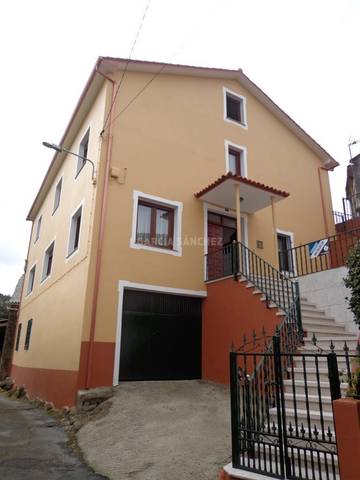 Casa-chalet en Venta en Lugar Silvarredonda en Lousame