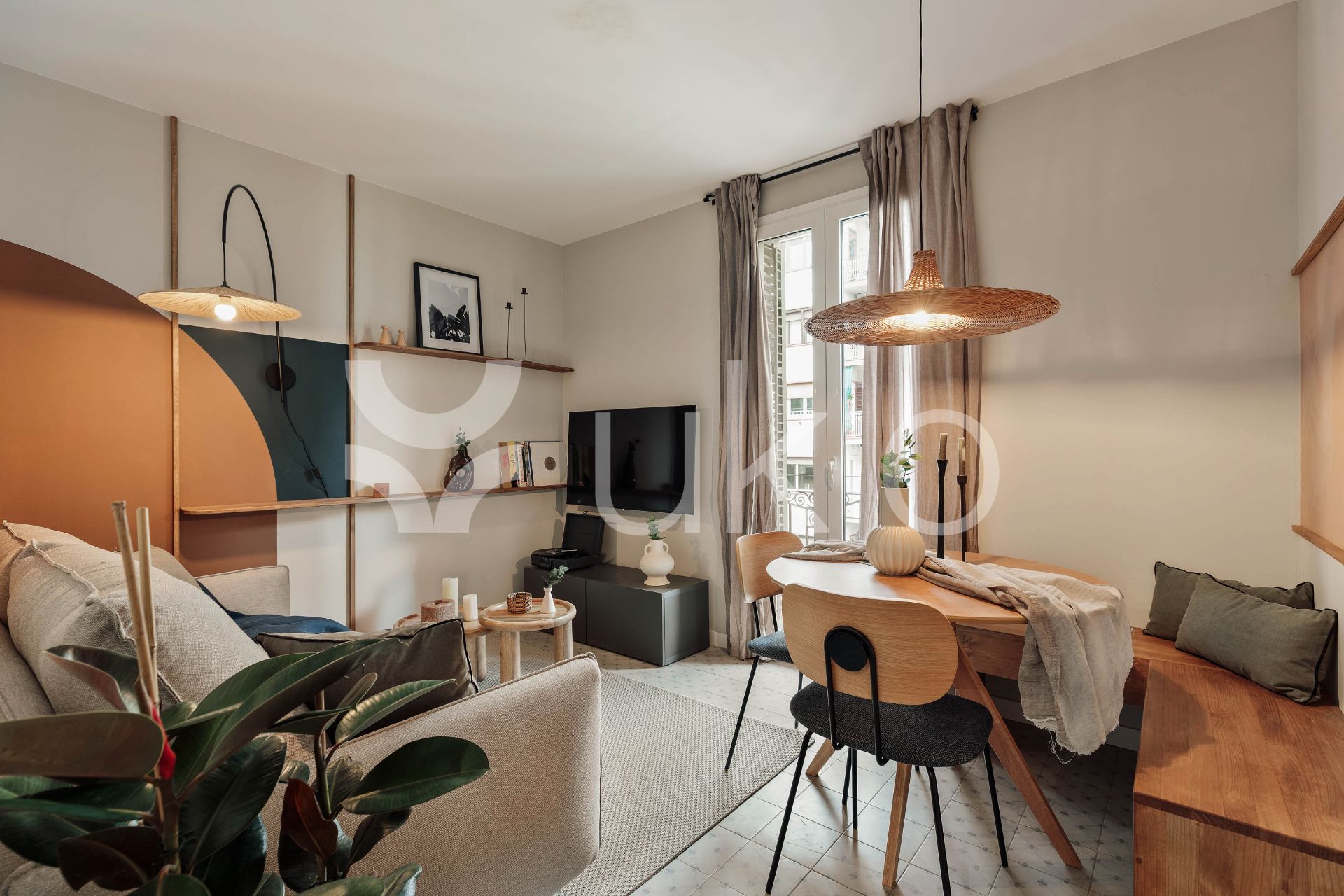 Sala d'estar de Apartament de lloguer en  Barcelona Capital amb Aire condicionat, Calefacció i Moblat