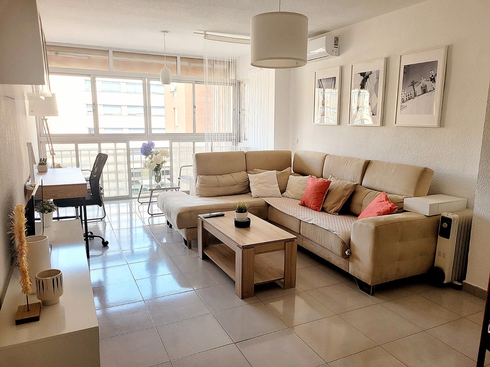 Sala de estar de Piso de alquiler en Málaga Capital con Aire acondicionado, Terraza y Amueblado