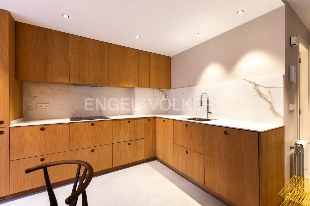 Wohnung zur Miete in En Corts - Doctor Waksman