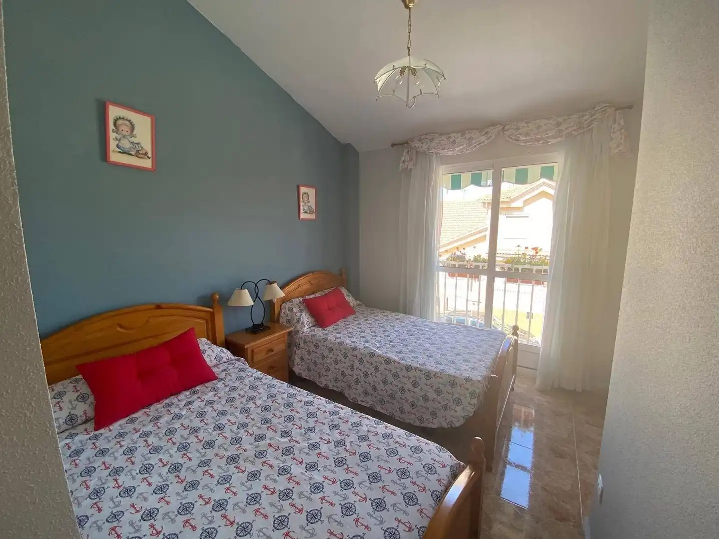 Dormitori de Casa o xalet en venda en San Pedro del Pinatar amb Terrassa i Moblat