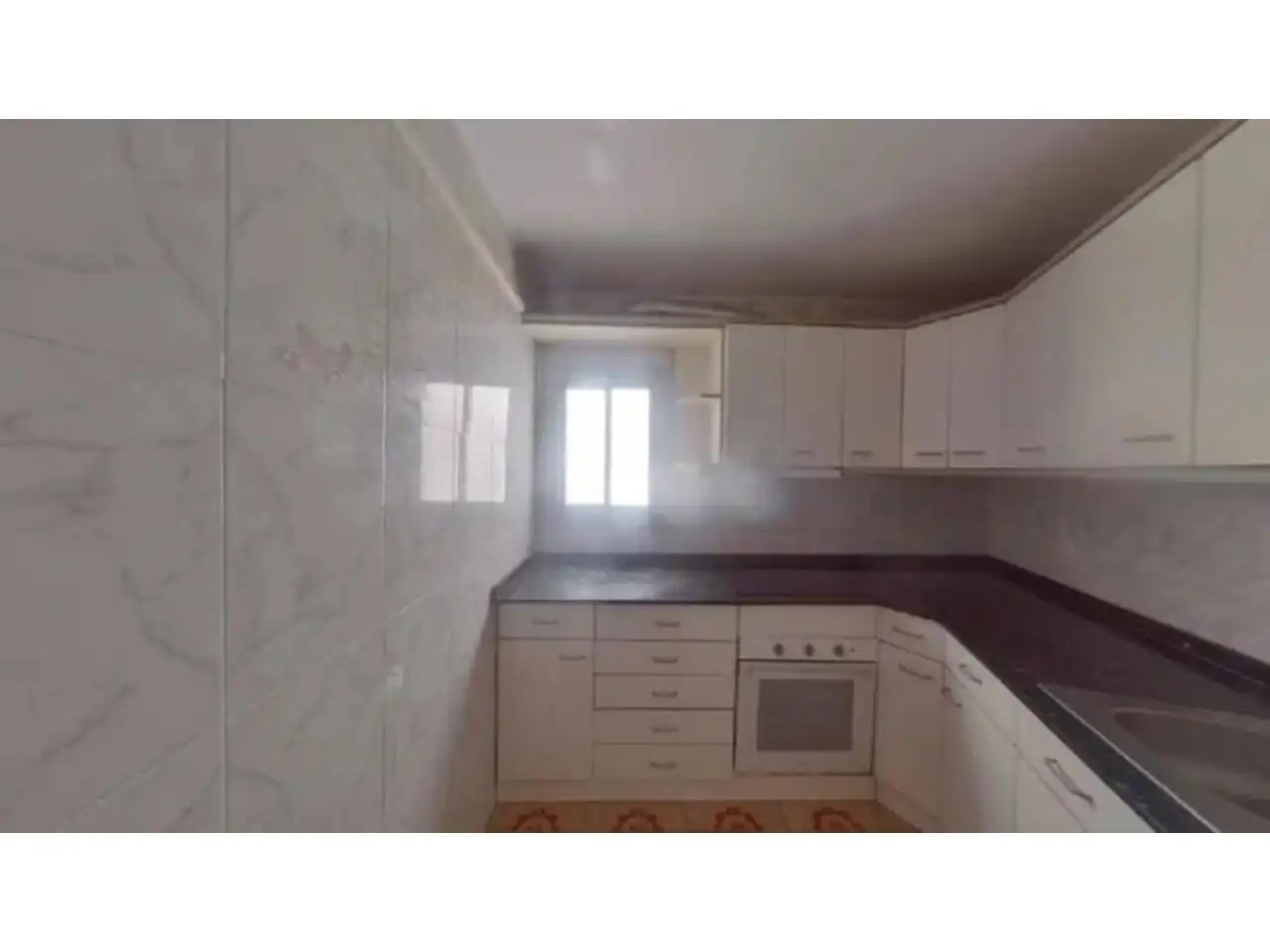 Kitchen of Flat for sale in Badalona