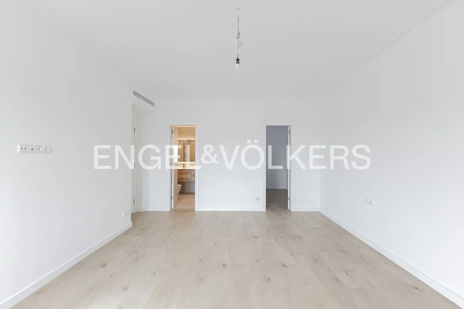 Wohnung zur Miete in Barcelona mit Klimaanlage, Heizung und Parkett
