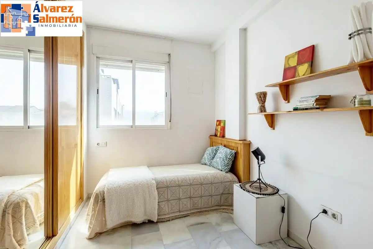 Schlafzimmer von Einfamilien-Reihenhaus zum Verkauf in Armilla