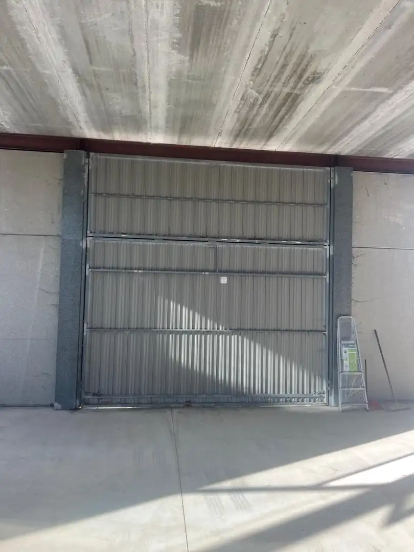 Parking of Industrial buildings for rent in Narón