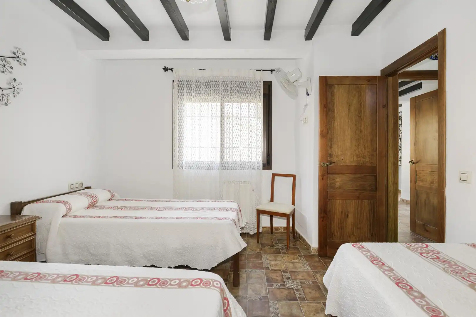 Dormitori de Local en venda en Granada