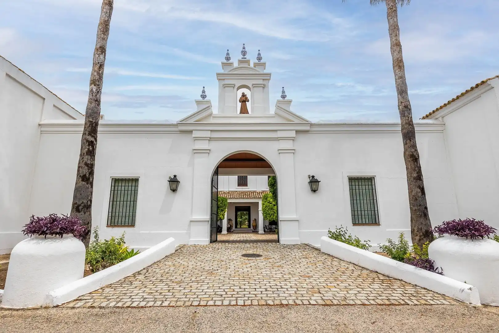 Vista exterior de Finca rústica en venta en Valencina de la Concepción con Jardín privado, Terraza y Trastero