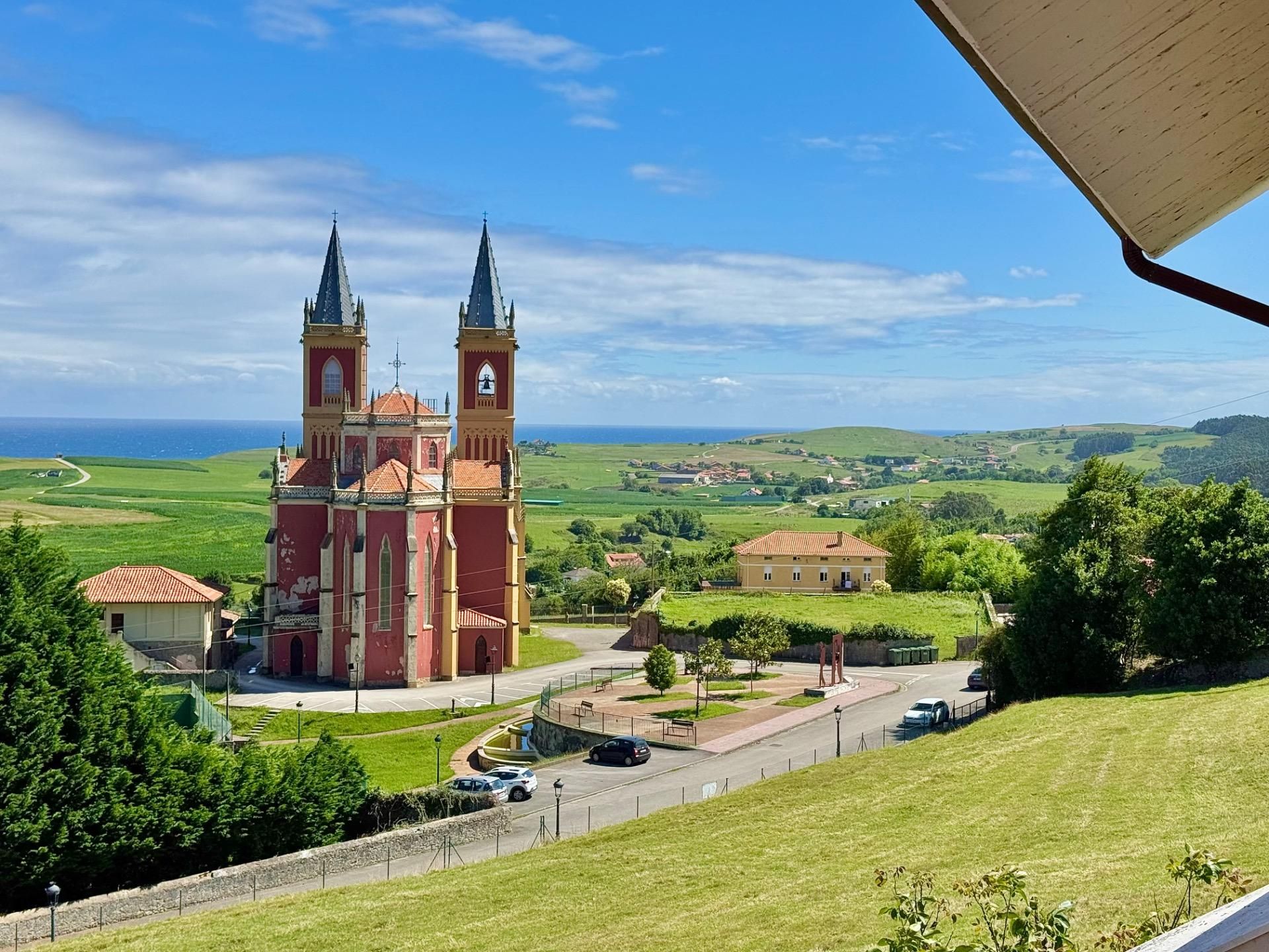Exterior view of House or chalet for sale in Alfoz de Lloredo  with Private garden, Terrace and Balcony