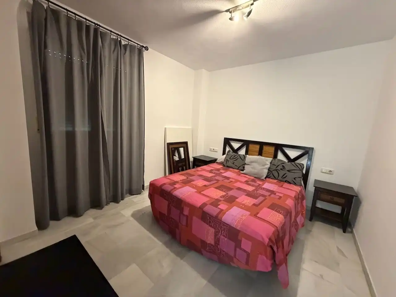 Bedroom of Flat for rent in Vélez-Málaga  with Community pool