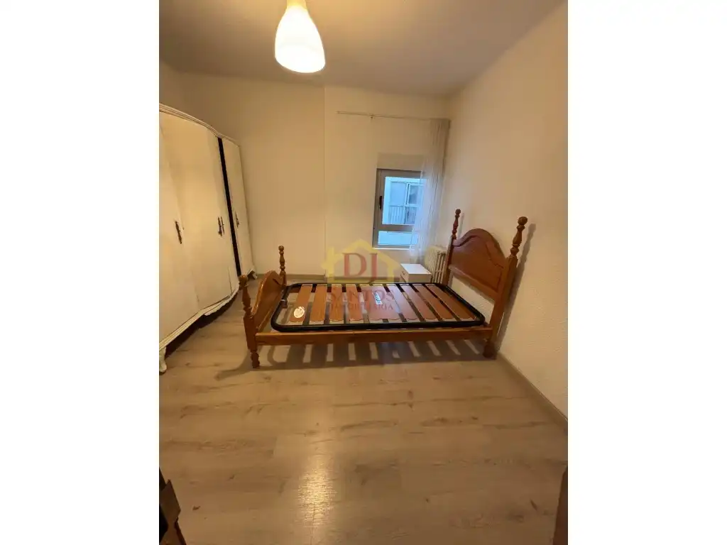 Bedroom of Flat for sale in Salamanca