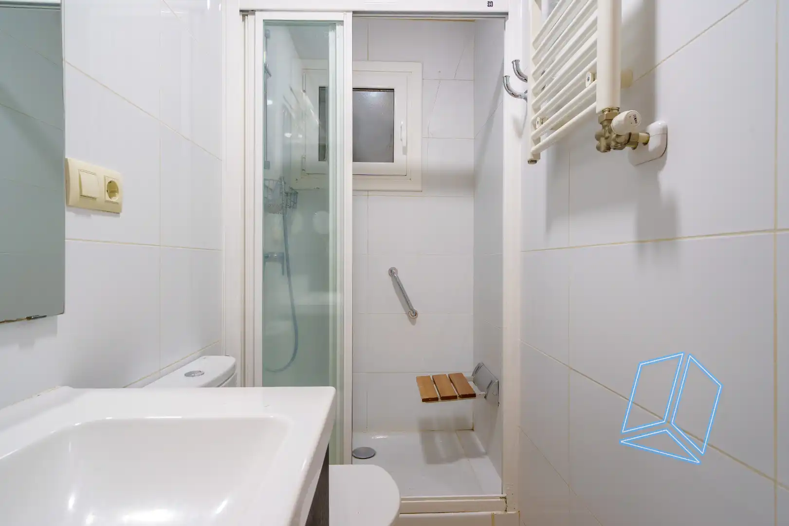 Badezimmer von Wohnung zum Verkauf in L'Hospitalet de Llobregat mit Klimaanlage, Heizung und Möbliert