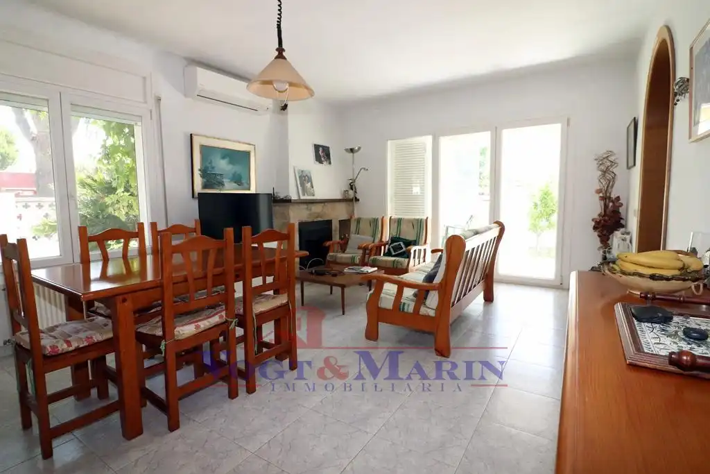 Casa con terraza en venta en Carrer Montgrí, imagen 44