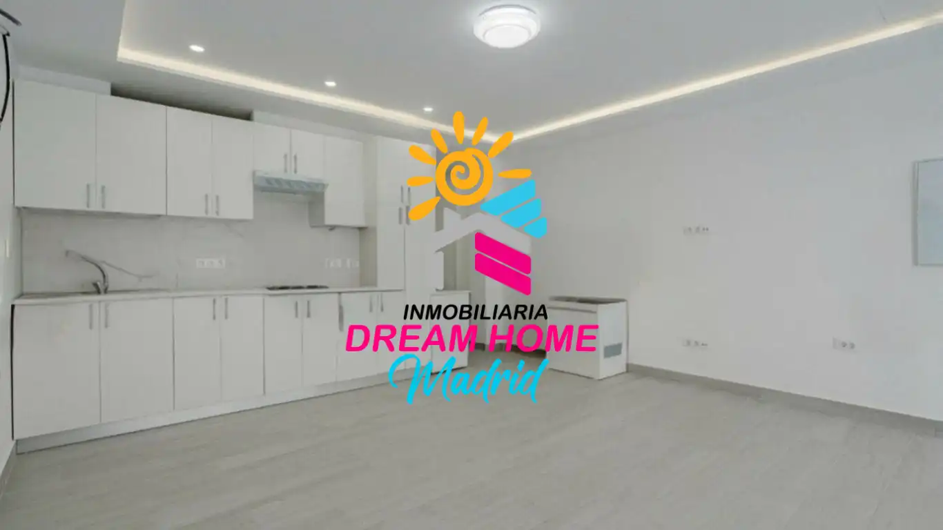 Vista exterior de Piso en venta en Arona con Calefacción, Terraza y Lavadora