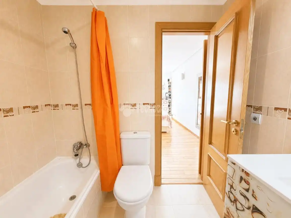 Bathroom of Flat for sale in Seseña  with Storage room