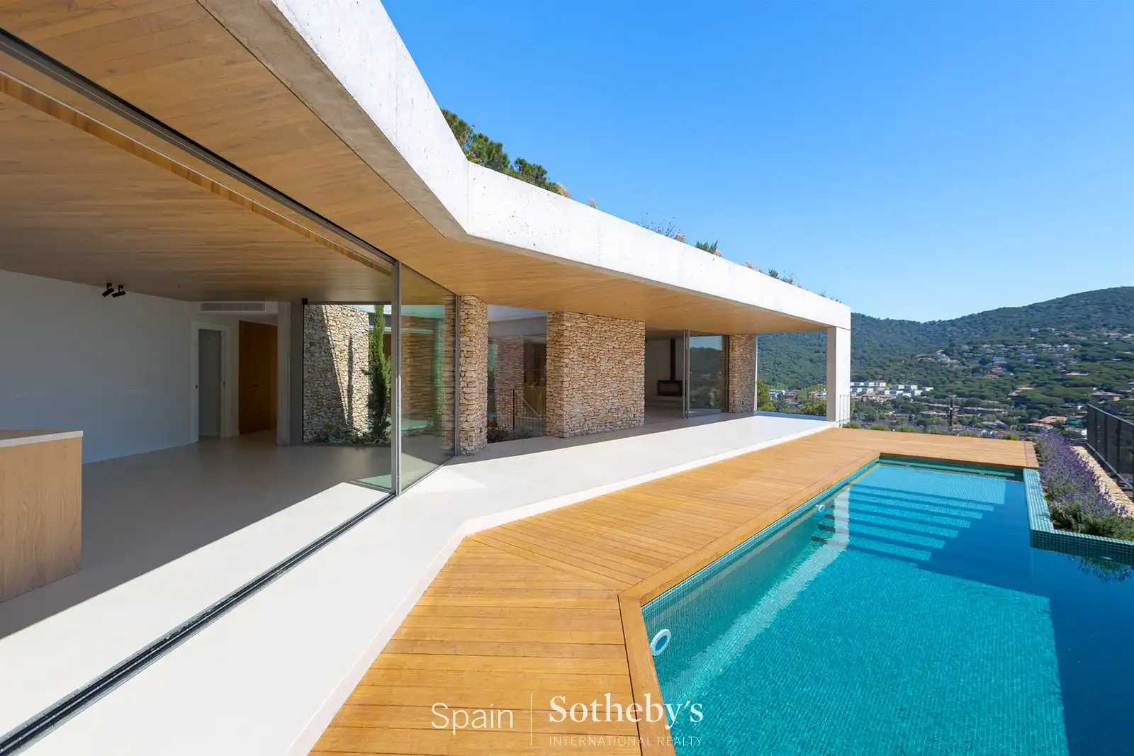 Casa amb piscina en venda a Carrer Bellesguard, imagen 3