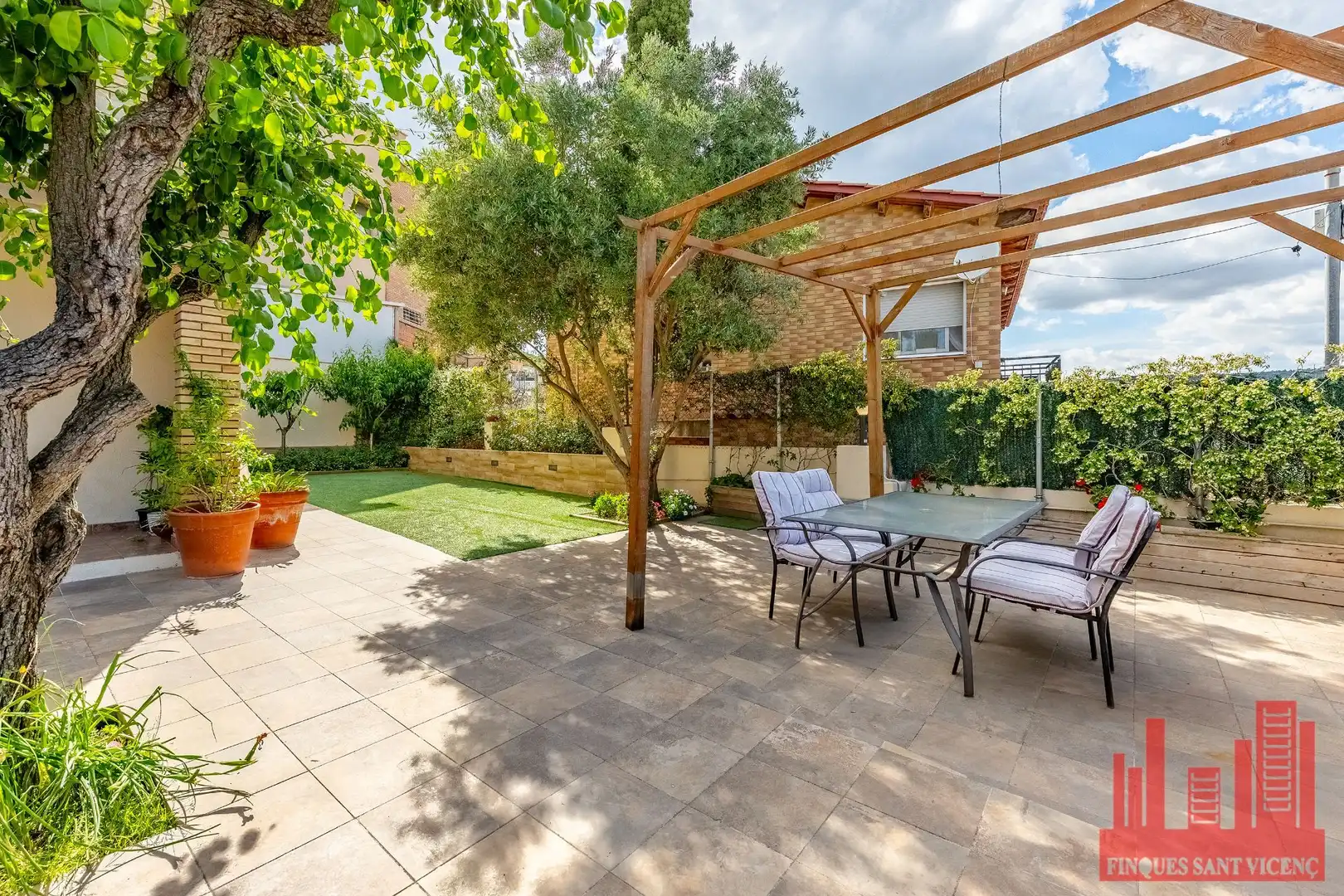 Terraza de Casa o chalet en venta en Sant Vicenç Dels Horts con Calefacción, Jardín privado y Trastero