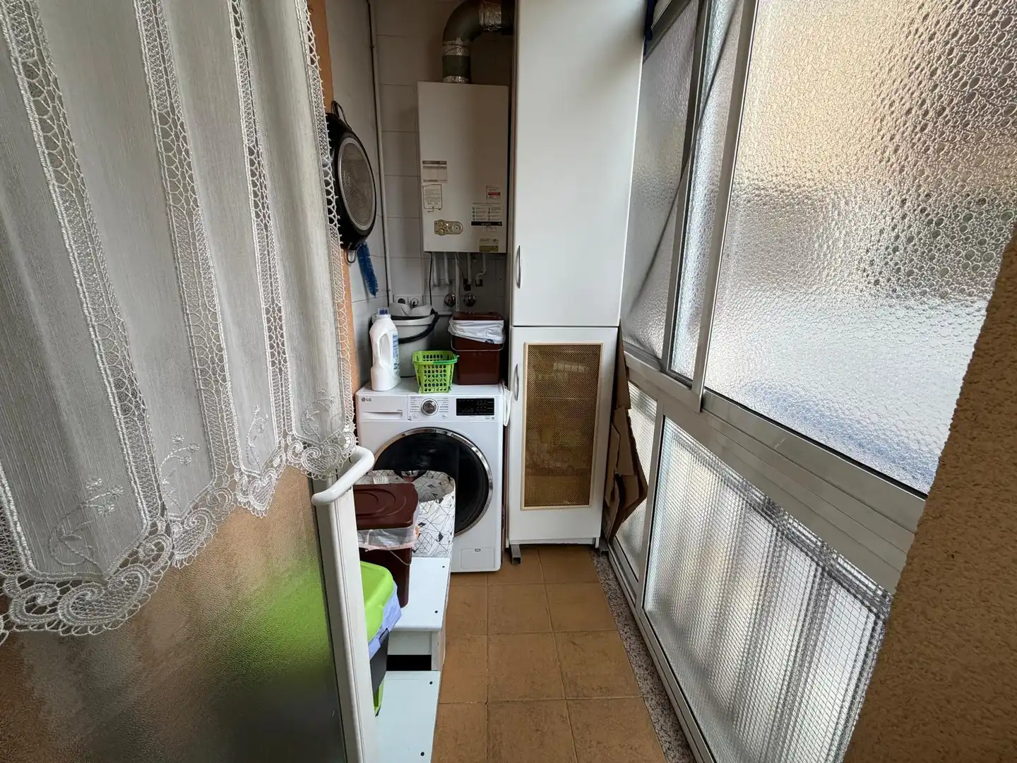 Kitchen of Flat for rent in Rubí  with Air Conditioner, Furnished and Oven