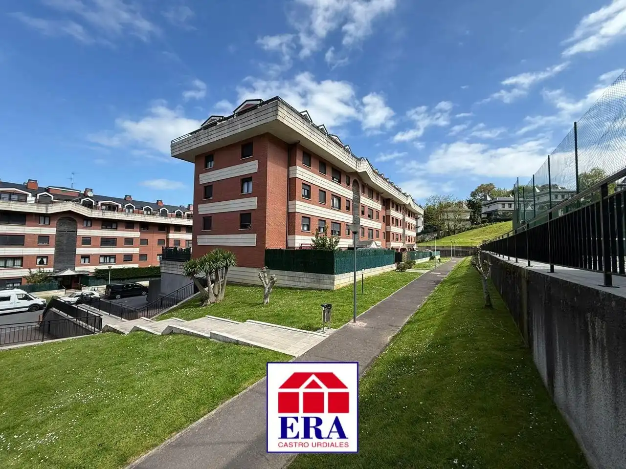 Piso con piscina en venta en Barrio Brazomar 54