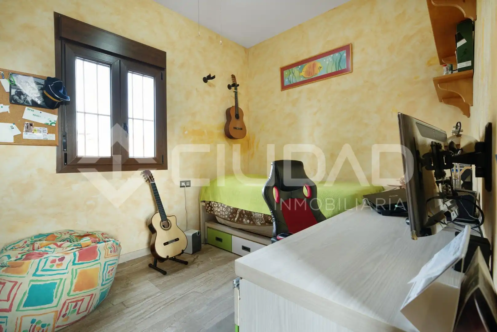 Dormitori de Casa o xalet en venda en Castilleja de la Cuesta amb Aire condicionat, Jardí privat i Terrassa