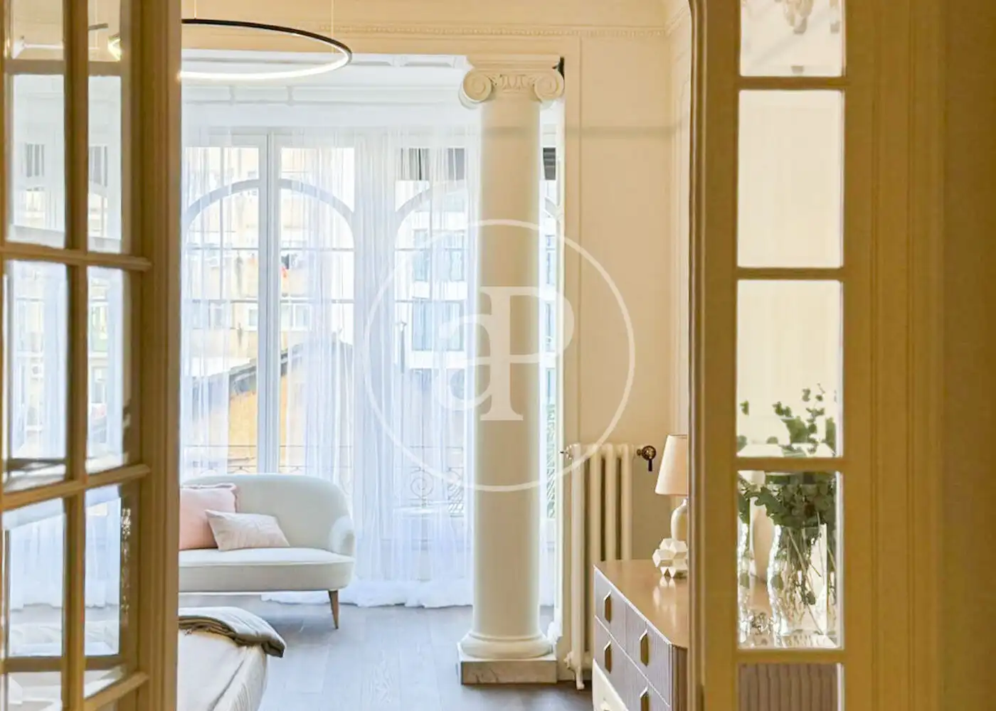 Piso con ascensor en venta en Carrer de Casp, imagen 2