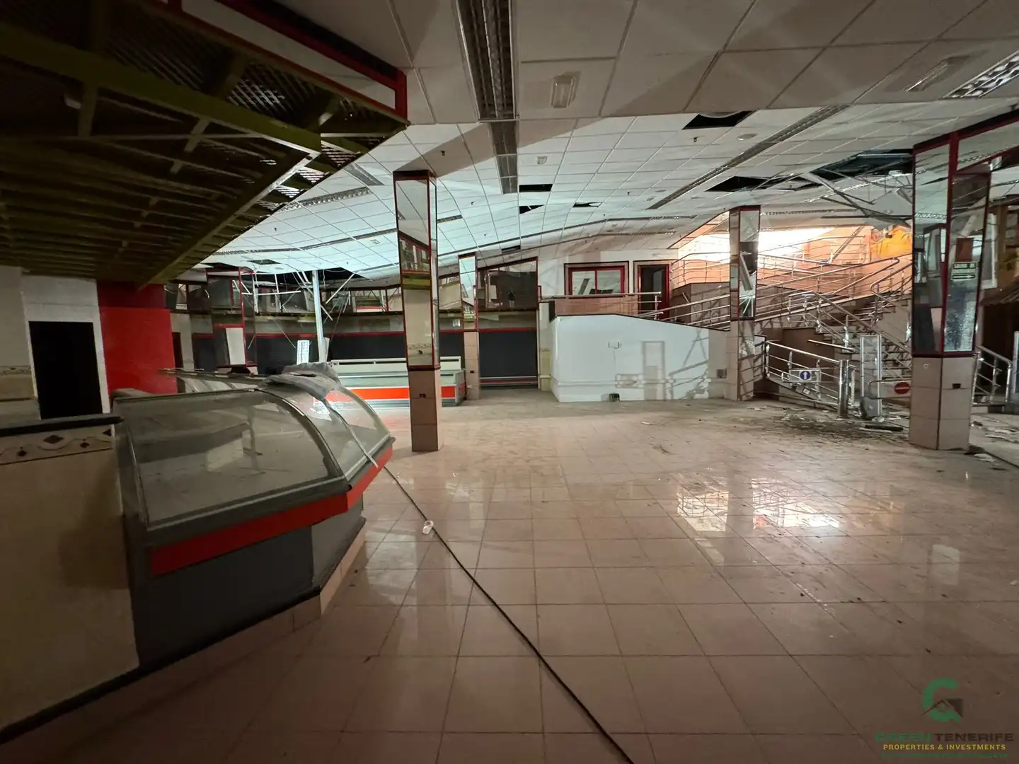 Local comercial de lloguer a Av. Santiago Puig, imagen 28