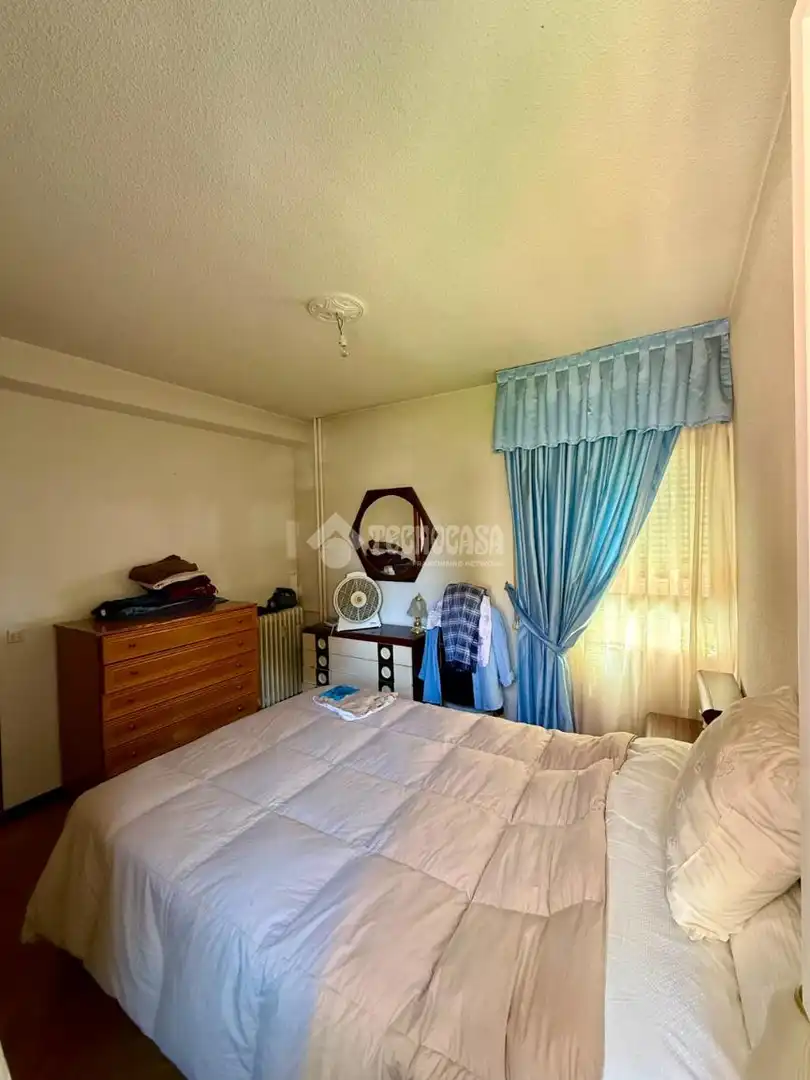 Bedroom of Flat for sale in Madrid  with Heating, Parquet flooring and Terrace