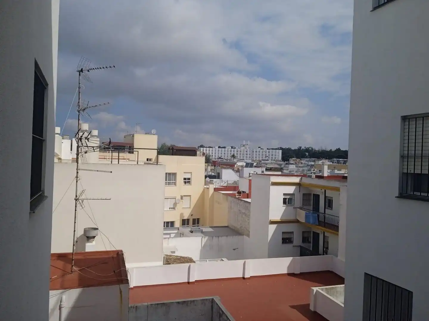 Vista exterior de Apartamento en venta en El Puerto de Santa María con Balcón