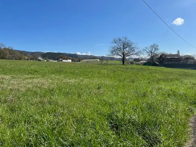 Terreno industrial en venta en Derio
