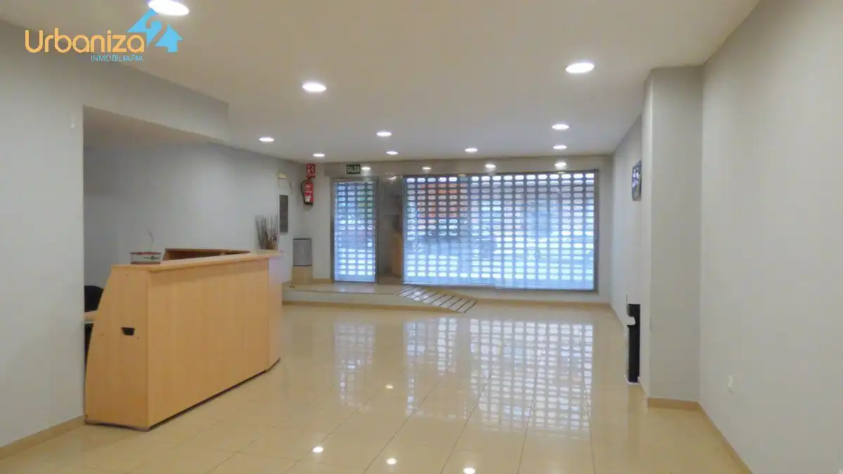 Local comercial en venda a La Estación, imagen 2
