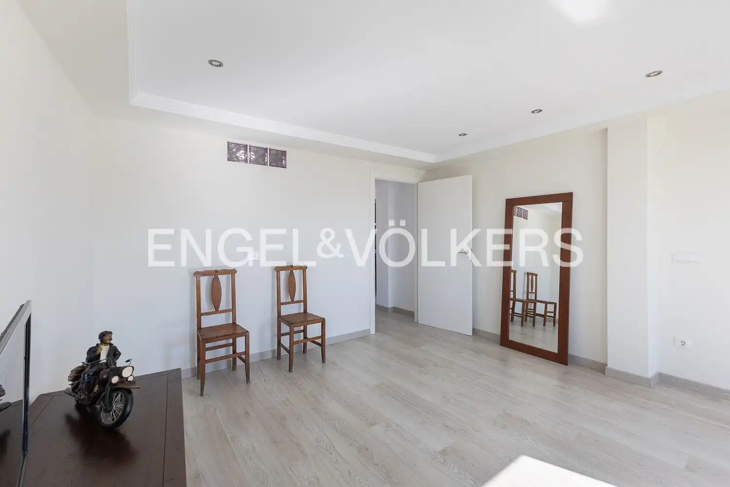 Sala d'estar de Àtic en venda en El Puig de Santa Maria amb Calefacció i Terrassa