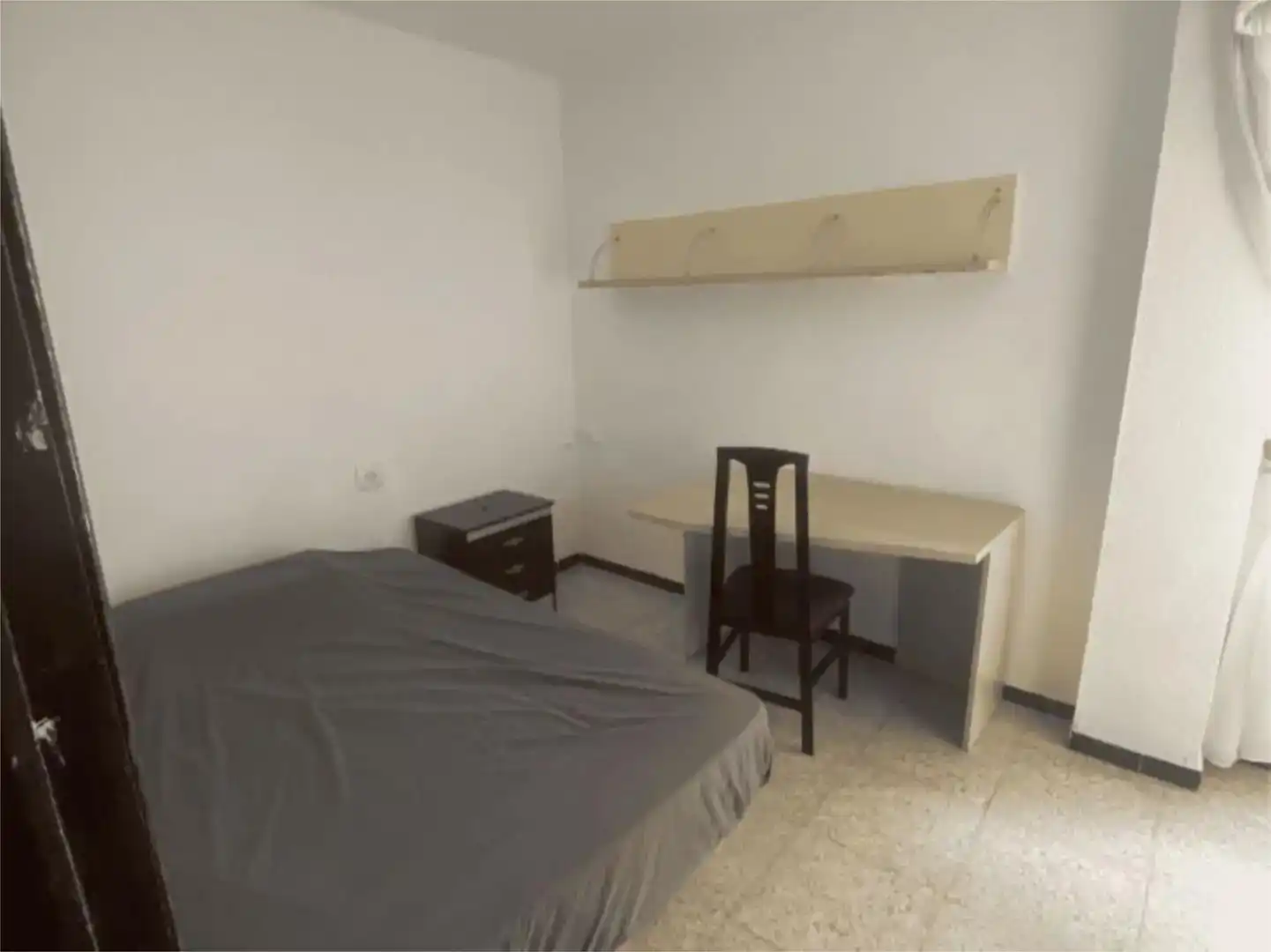Bedroom of Flat for share in Elche / Elx  with Furnished and Balcony