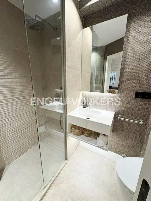 Bathroom of Flat for rent in Madrid  with Air Conditioner, Heating and Furnished