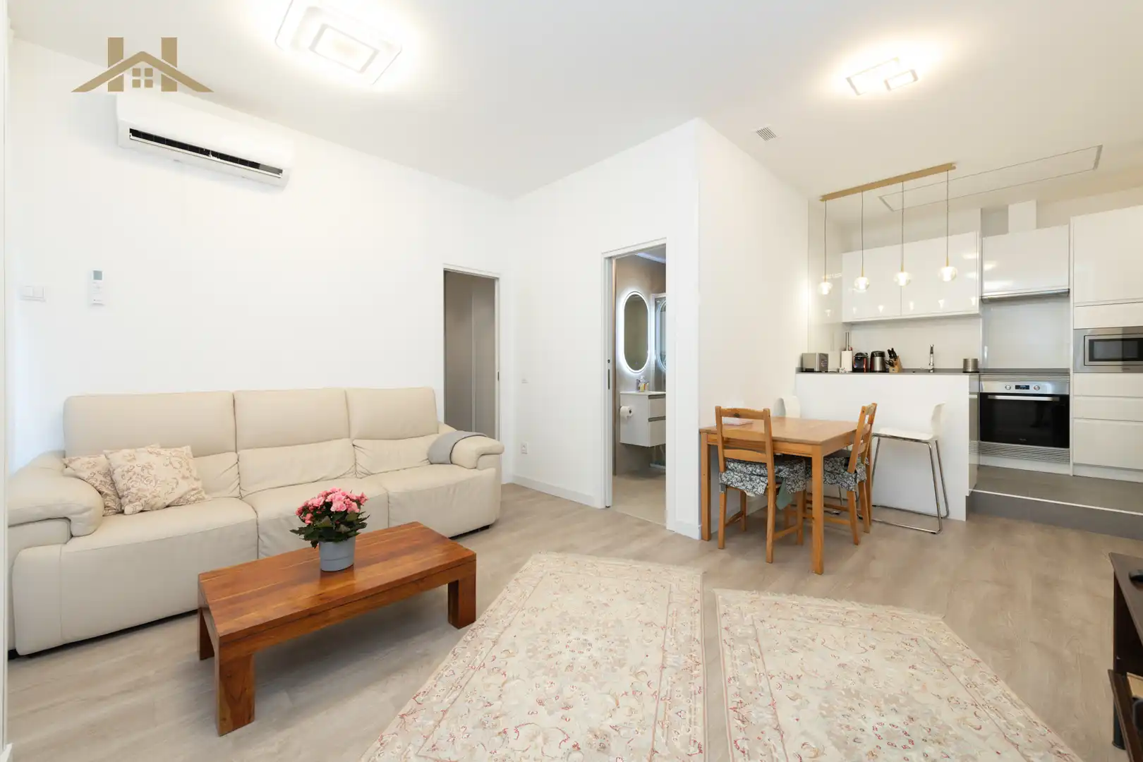 Living room of Study for sale in Alcobendas  with Air Conditioner, Heating and Furnished