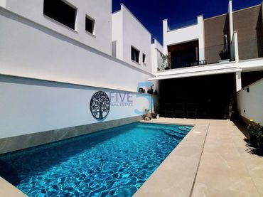 Casa amb piscina en venda a San Pedro del Pinatar