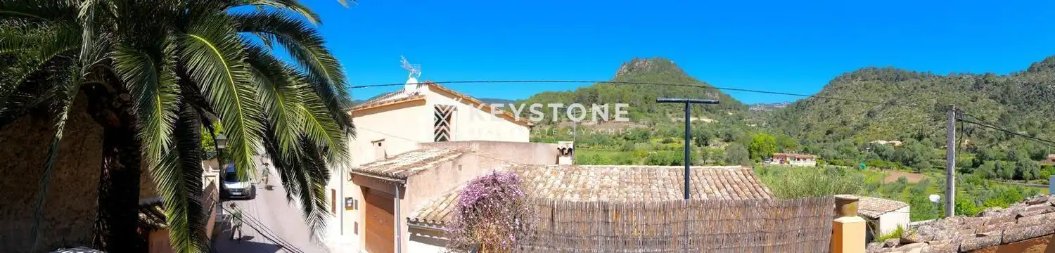 Vista exterior de Casa o chalet de alquiler en Puigpunyent, Illes Balears