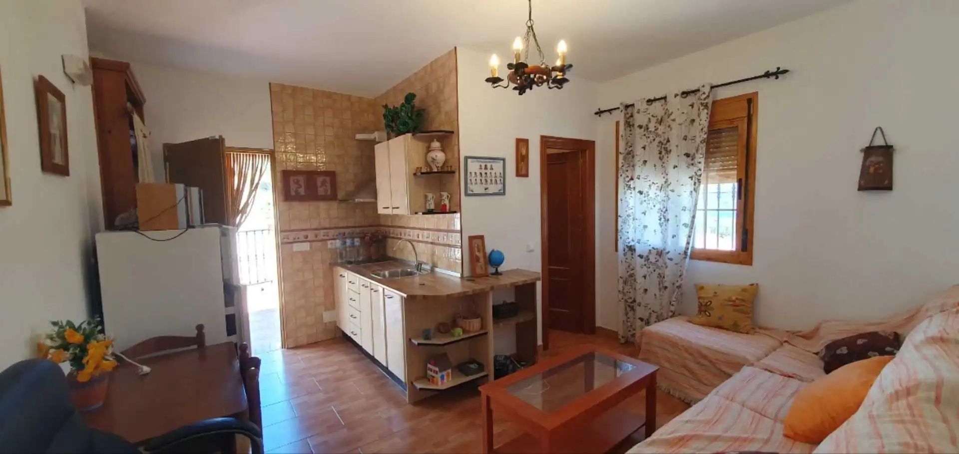 Cuina de Finca rústica en venda en Málaga amb Aire condicionat, Calefacció i Jardí privat