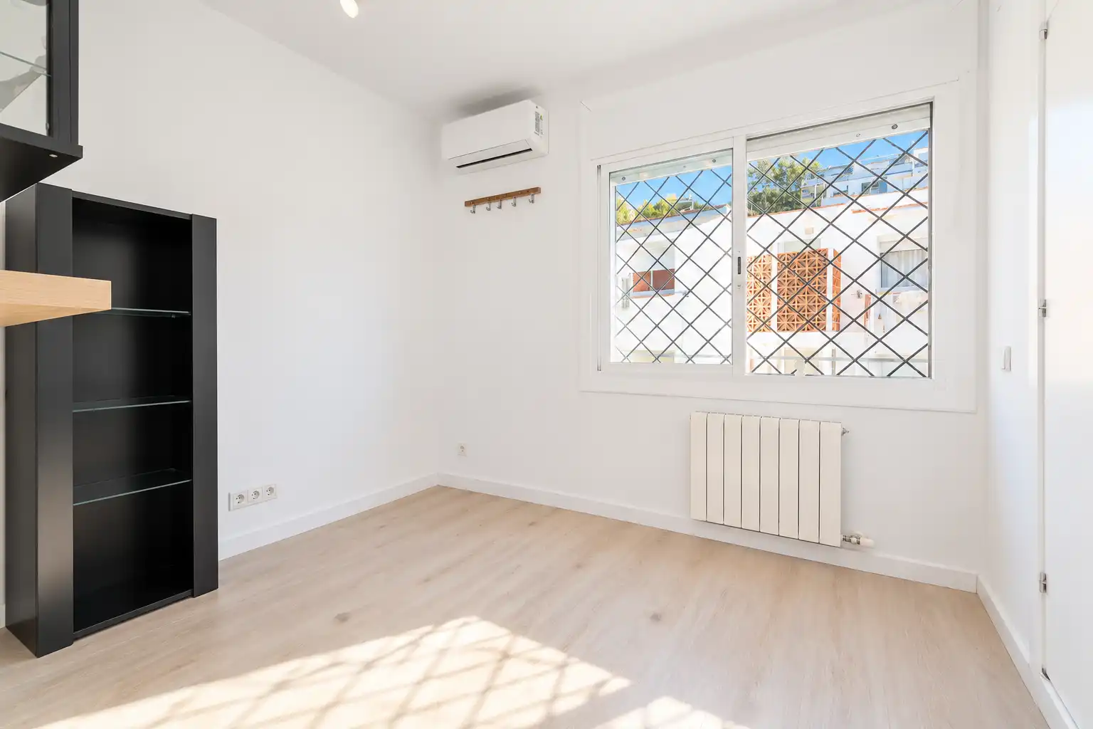 Schlafzimmer von Haus oder Chalet zur Miete in Castelldefels mit Klimaanlage, Heizung und Privatgarten