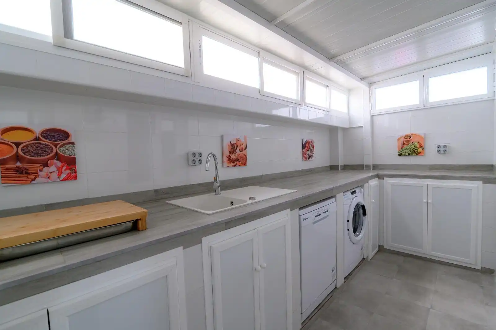 Cuina de Pis en venda en Puerto Real amb Terrassa i Jacuzzi