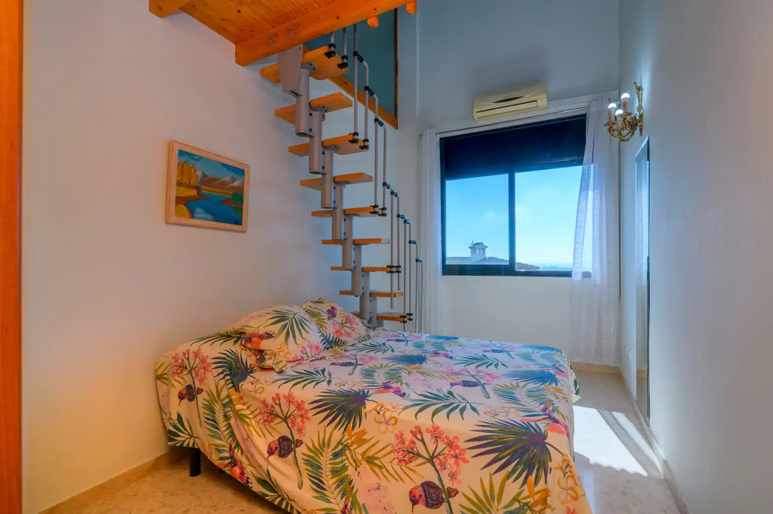 Habitación de Casa o chalet de alquiler en Viladecans con Terraza, Piscina y Balcón