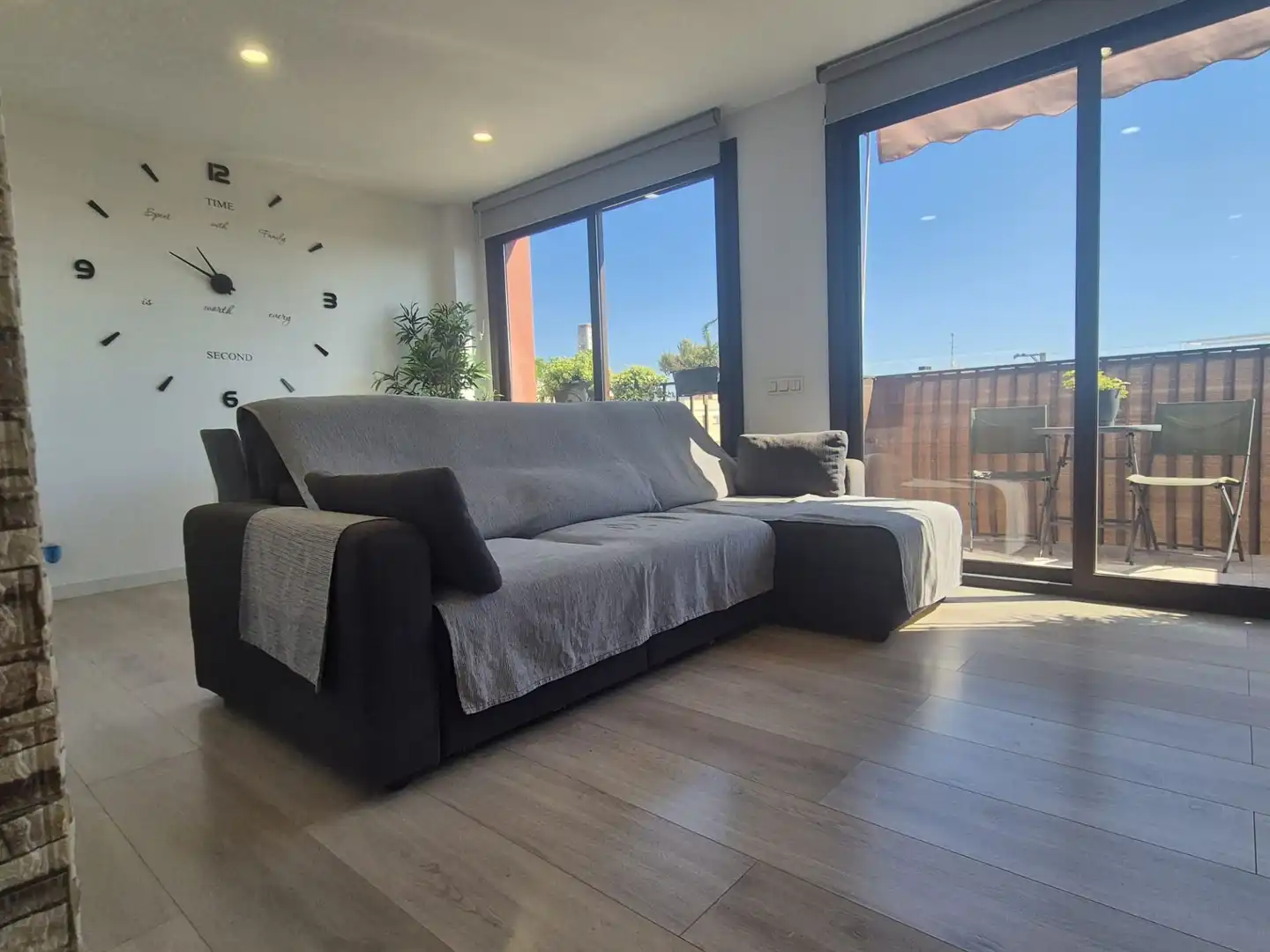 Living room of Attic for sale in Cubelles  with Air Conditioner and Terrace