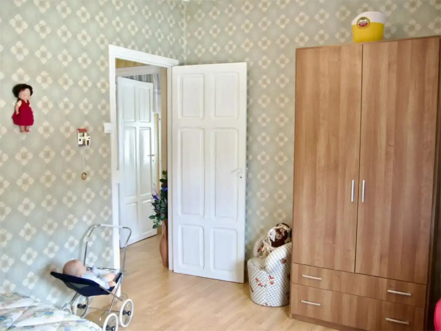 Dormitori de Pis en venda en Quiroga amb Jardí privat, Parquet i Piscina