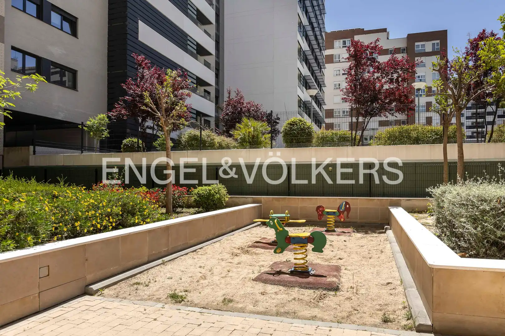 Terraza de Piso en venta en Madrid con Aire acondicionado, Calefacción y Piscina